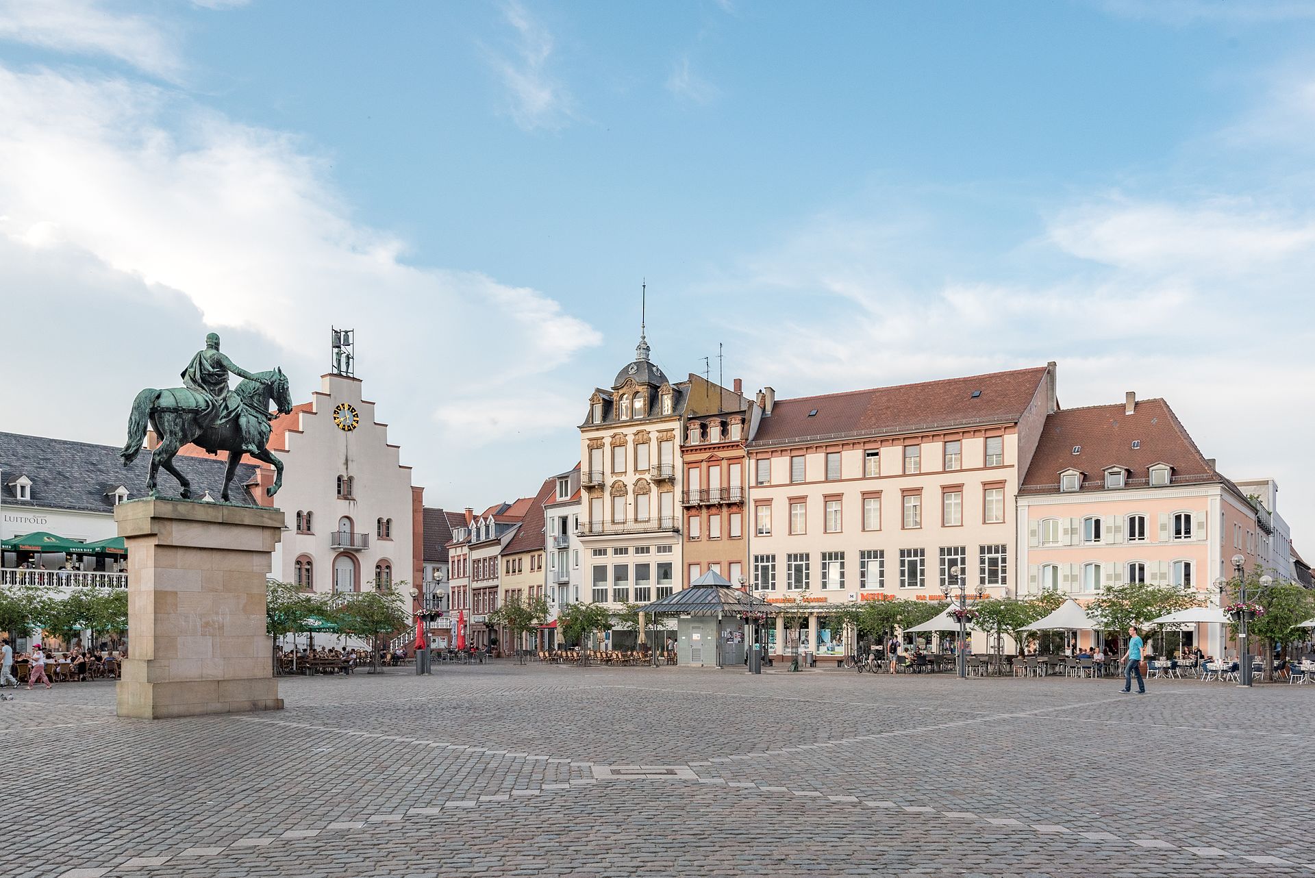Rathausplatz