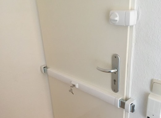 Querriegel bindet beide Seiten in die Laibung ein – Lasten verteilen sich